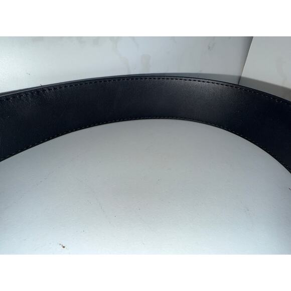 Louis Vuitton Reversible Belt - Picture 2 of 4